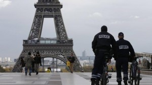 The Eiffel Tower has beed closed to the public today, Friday