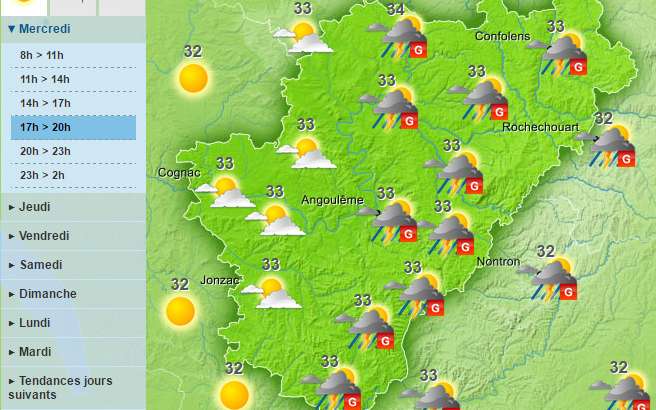 Thunderstorms moving in to the Charente in the evening