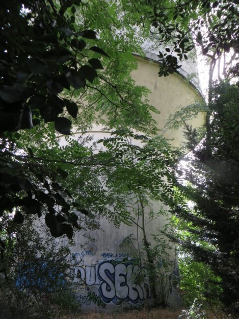 This water tower Cote Pavee, Toulouse, will become a dwelling house