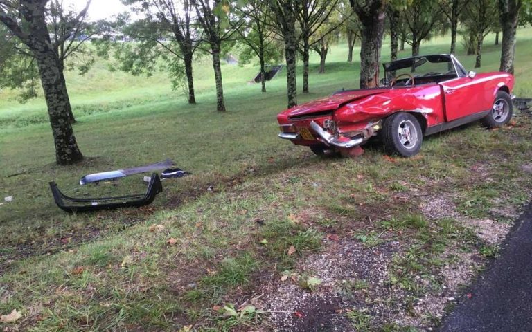 The vintage car was badly banged up in Angouleme