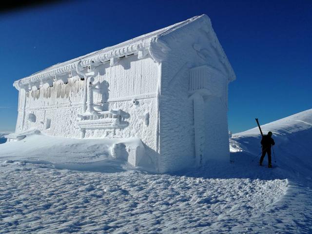 The shelter Duke of Abruzzi (2885 m, Alps, Valle d'Aosta) photographed Tuesday.