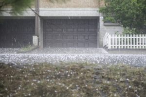 Hail has also affected several regions in recent days, including the Paris region, Bordeaux or the East of France.