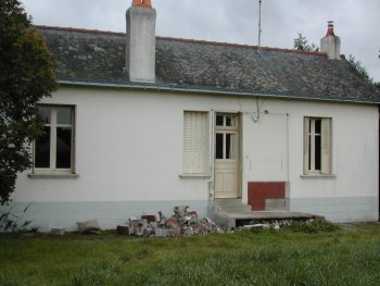 Property to renovate in Châteaubriant 4