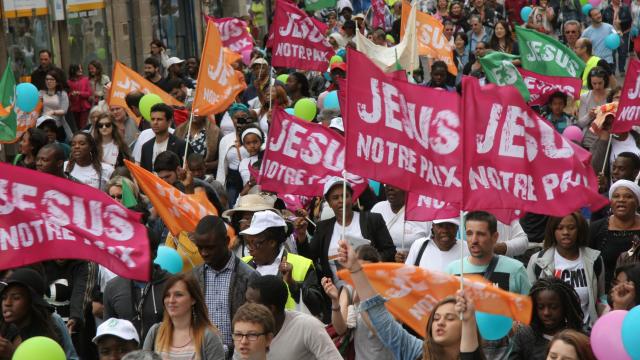500 Christians are marching in the name of Jesus