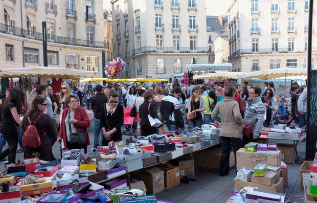 Held once a year, the Grande Braderie of Nantes promises a large crowd