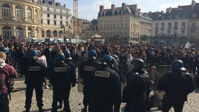 Students clash with Police in Rennes against proposed new Labour Law