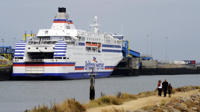 The Normandie ferry of Brittany Ferries, suffered damage on Monday forcing it to turn back with almost 600 people on board.