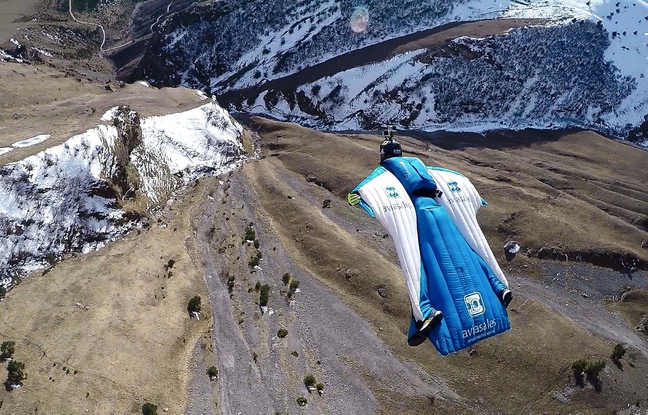 Alexander Polli dies in a wingsuit accident in France