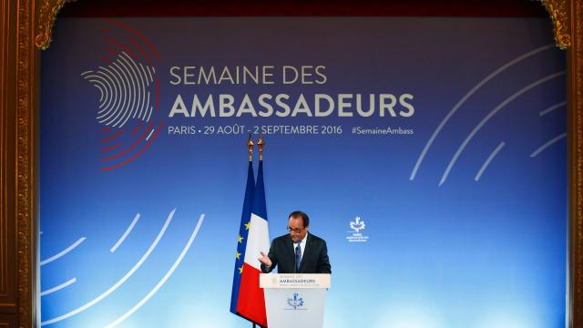 Francois Hollande hopes to initiate a meaningful cease-fire between Ukraine and Russia.