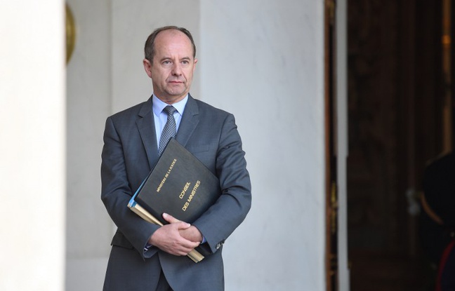 The Minister of Justice Jean-Jacques Urvoas wants to build 16,000 more prison cells