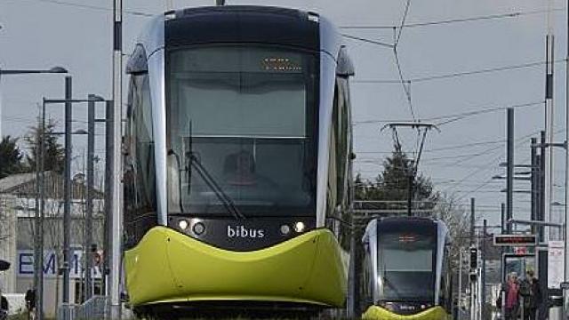 Buses and trams in Brest have once again had stones thrown at them