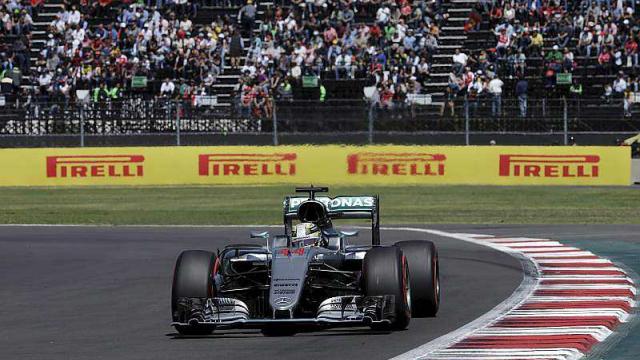 Lewis Hamilton grabbed pole position in the Formula One Mexico Grand prix