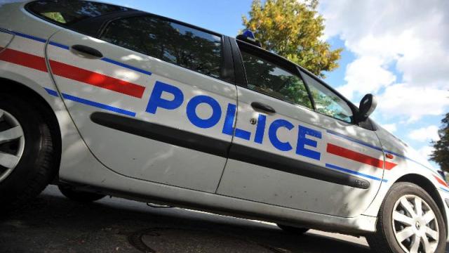 Police arrived to an apartment in Trélazé, to find a man with four stab wounds