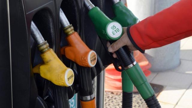 The filling nozzles at the petrol stations contain more bacteria than a toilet seat
