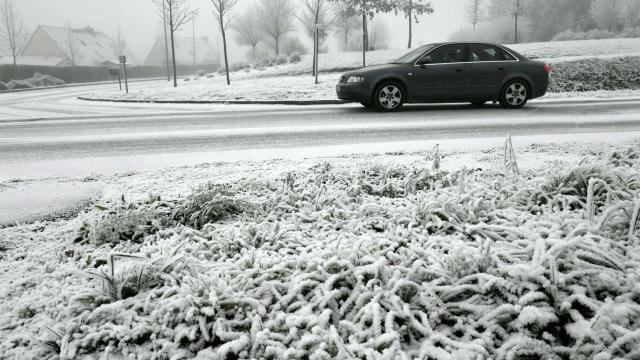 Weather: Flakes, Ice and Freezing Fog in the West 1