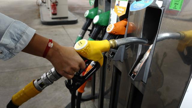 The Total group announced on Friday that 60 petrol stations out on 340 of its Paris Region network suffered fuel shortage