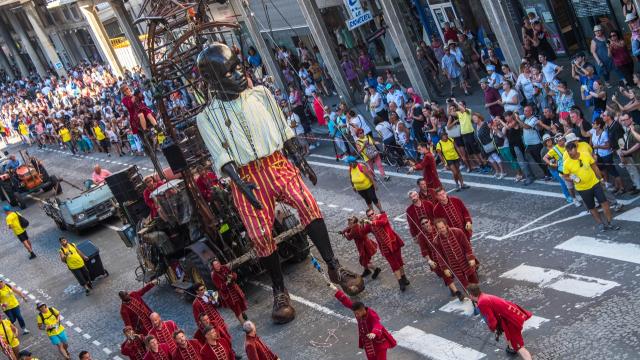 Last parade this Sunday in Le Havre of the giants from Royal de Luxe