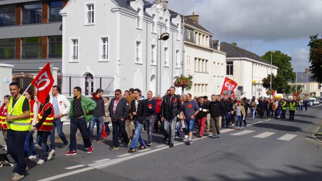 200 protestors in Chateaubriant against the Labour Code