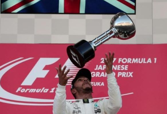 Lewis Hamilton wins the Formula 1 Grand Prix in Japan