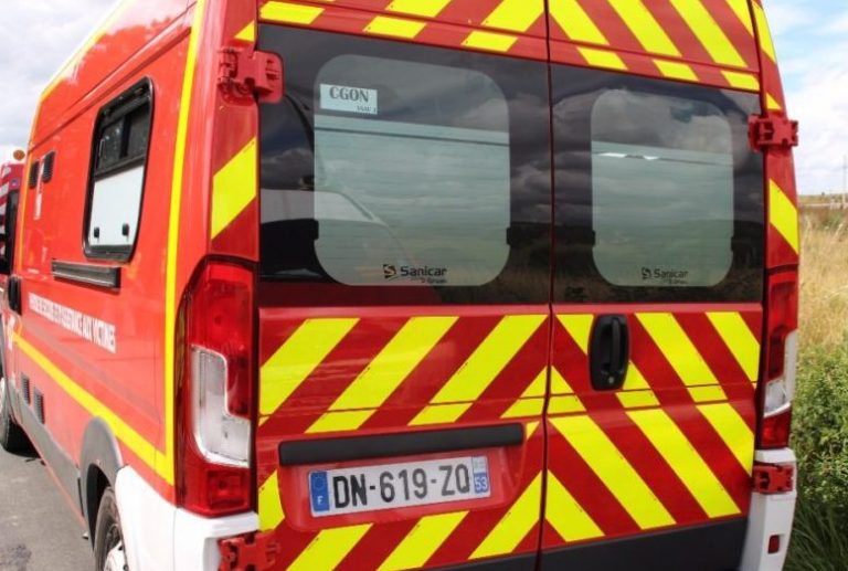 A man dies ina road accident at Mayet in the Pays de la Loire