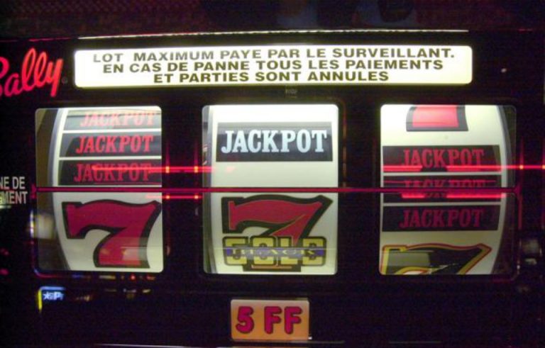 Seventy year old won 379000 euros at casino in Vendée
