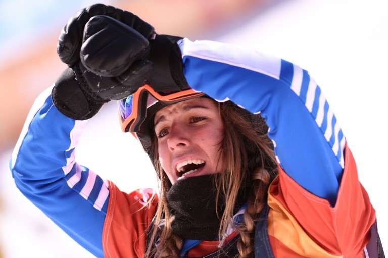 Frenchwoman Julia Pereira De Sousa (G) silver medal in snowboardcross at the Olympic Games in Pyeongchang on February 16, 2018