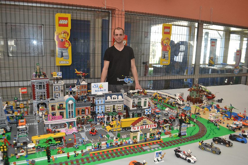 Fréhel: The Lego® Enthusiast, Alexandre Blanchet Exposes 60,000 Pieces 1