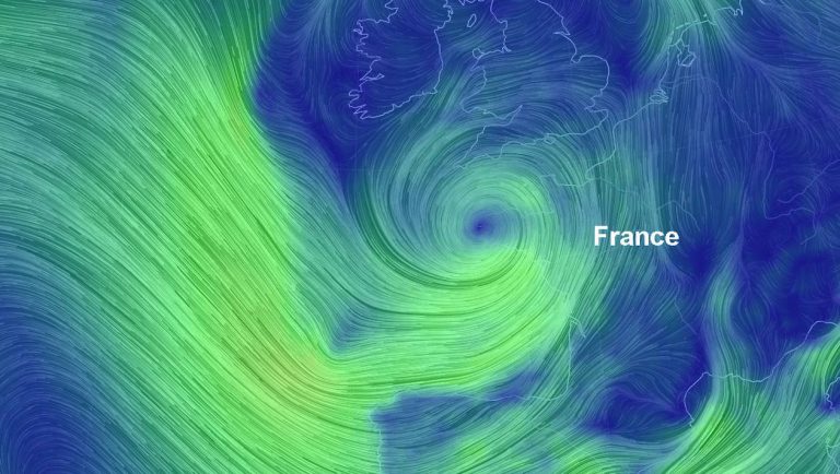 The wind weather forecast for Sunday over France in the middle of the day.