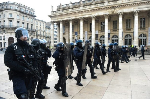 Riot police during a demonstration of "yellow vests", in Bordeaux, December 29, 2018
