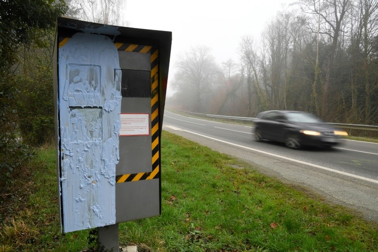 Yellow Vests have damaged 60 percent of speed radars in France