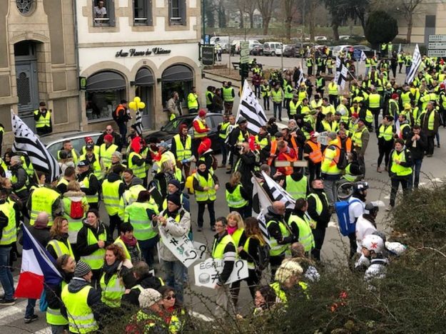 Yellow Vests demonstrators in the city centre of Pontivy 