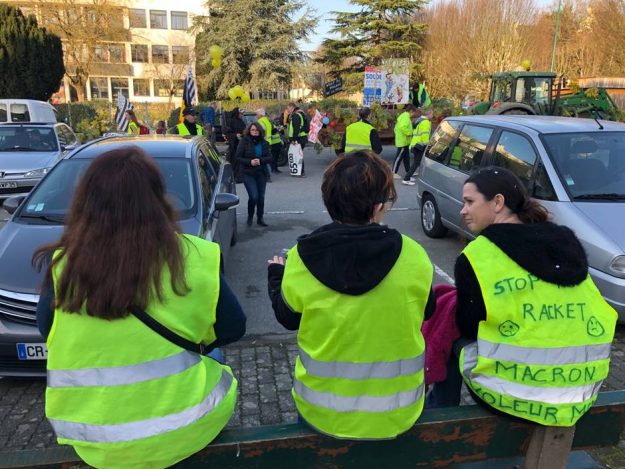 5pm, the end of the yellow vests event in Pontivy