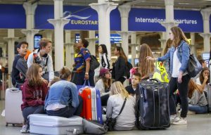Brexit: Eurostar Passengers, the First Victims of the French Customs Strike 5 Eurostar passengers are the first victims of Brexit, due to strike action