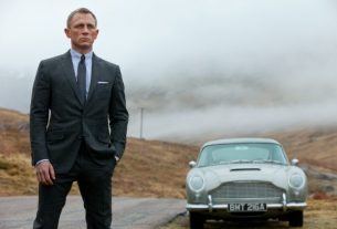 James Bond and the Aston Martin DB5, a great love story, like here in Skyfall.