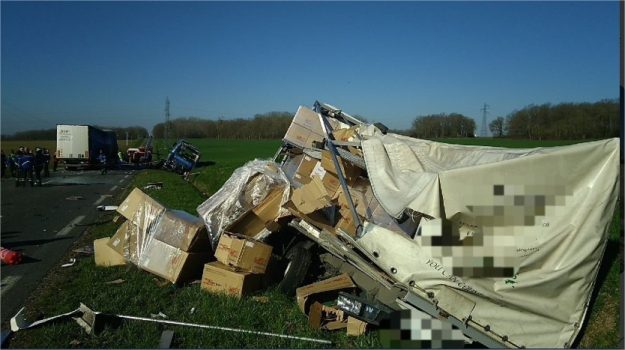 Truck involved in accident with school bus in Seine-et-Marne