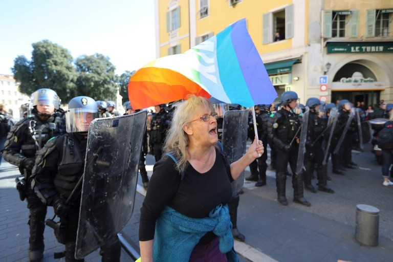 Investigation launched in Nice after injury of yellow vest protester