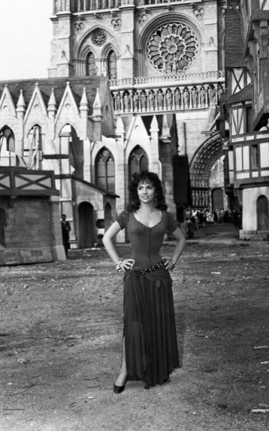 Gina Lollobrigida plays Esmeralda in the film "Notre Dame de Paris" by Jean Delannoy adapted from Victor Hugo's novel in 1956. 
