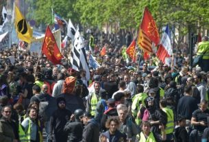 Demonstration of "yellow vests" in Toulouse on April 13, 2019.