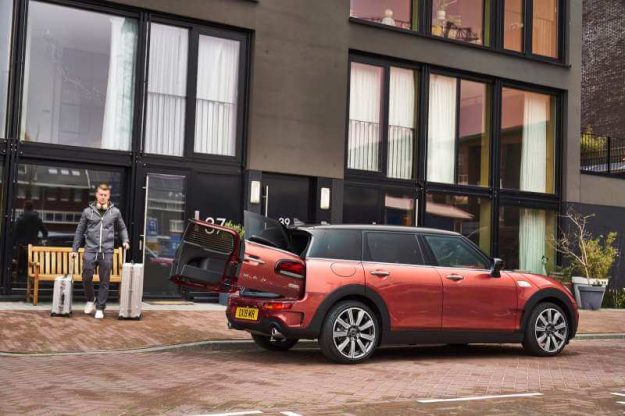 The modularity of the Mini Clubman's luggage compartment, located behind the "Split Doors", offers a good use of space. 