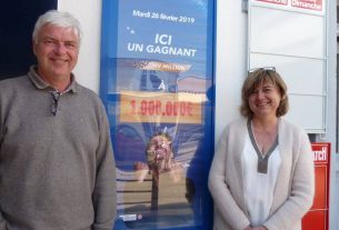 The owners of Le Ressac in Jard-sur-Mer, delighted to have a millionaire client