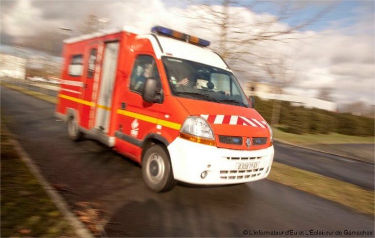 Road accident on the A13 at Bouquetot