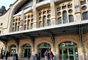 A man was tried Wednesday, April 17, 2019, for urinating on a seat of the station of Rouen (Seine-Maritime) and attacked the agents of the SNCF