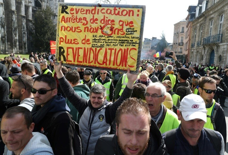 Demonstration of "yellow vests" in Rouen on April 6, 2019.