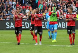 Guingamp is officially in Ligue 2 after its defeat in Rennes this Sunday, May 12th.