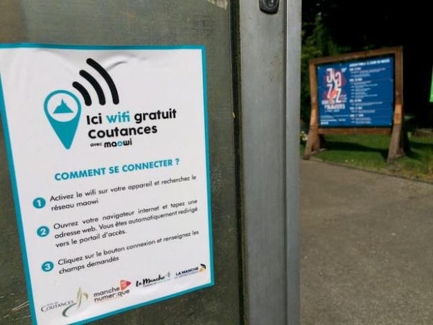 The town of Coutances is the first of the Manche to offer free wifi in its streets. 