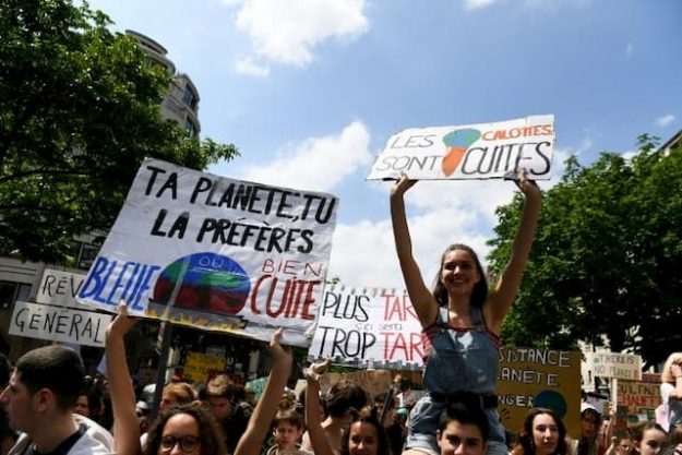 Demonstration for the climate on May 24, 2019 in Paris.