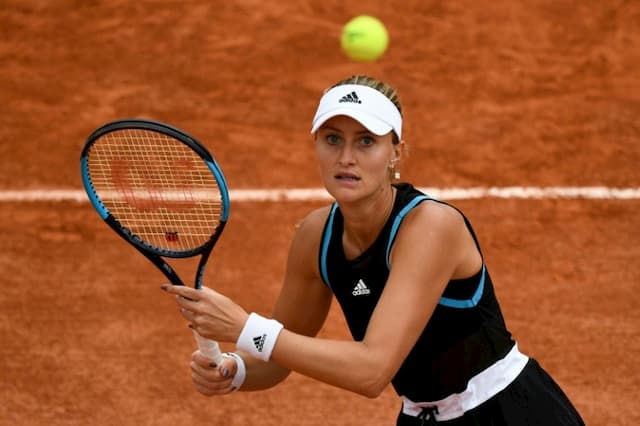 France's Kristina Mladenovic qualifies for the second round of Roland-Garros on May 26, 2019.