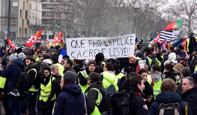 A national event of the yellow vests planned in Nantes