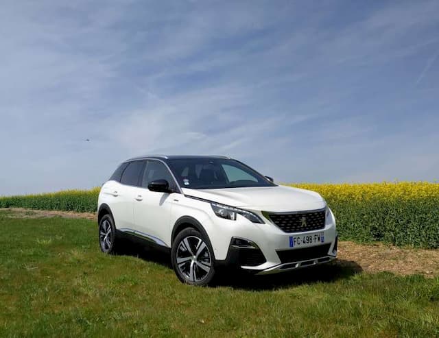 The new redesigned Peugeot 3008