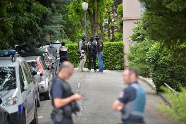 The police leave the residence "les Ifs" on May 27, 2019 in Oullins near Lyon where a suspect of the attack committed last week was arrested.